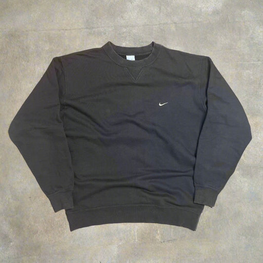 Nike Embroidered Logo Crewneck sweatshirt (XL)