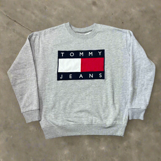 Tommy Hilfiger big logo embroidered sweatshirt